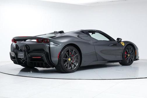 Canna Di Fucile 2025 Ferrari SF90 Spider Convertible