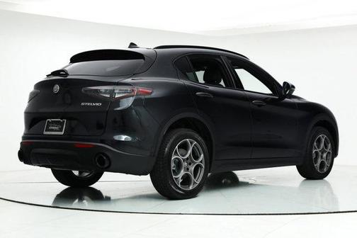 2025 Alfa Romeo Stelvio Sprint