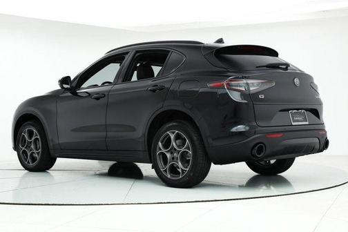 2025 Alfa Romeo Stelvio Sprint