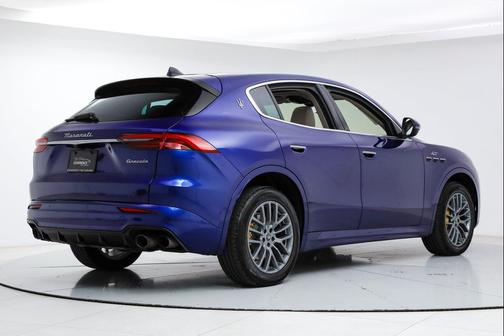 Blue 2023 Maserati Grecale GT