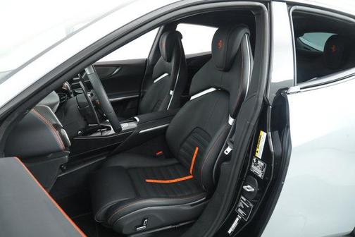 Grigio Titanio Metall 2024 Ferrari Purosangue AWD