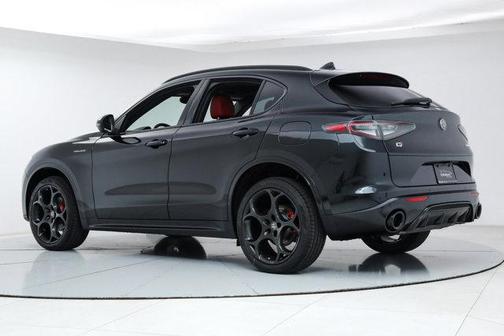 2025 Alfa Romeo Stelvio Sprint AWD