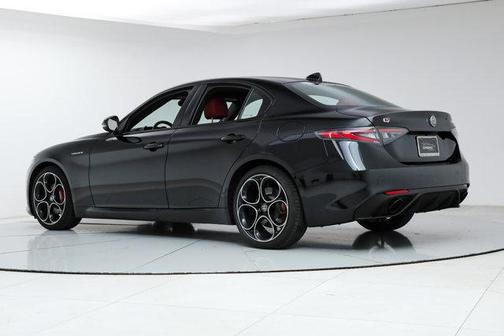 2025 Alfa Romeo Giulia RWD