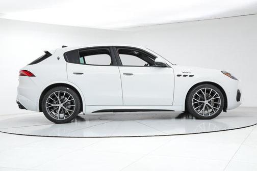 2026 Maserati Grecale Modena