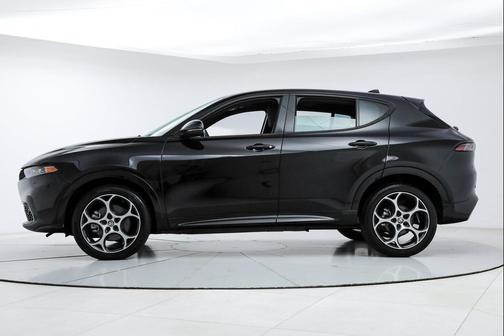 Alfa Black 2025 Alfa Romeo Tonale AWD