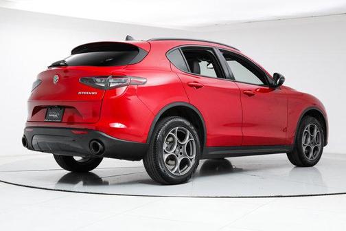 2025 Alfa Romeo Stelvio Sprint AWD