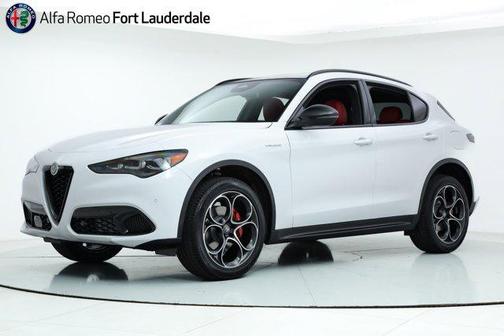 2025 Alfa Romeo Stelvio Sprint AWD