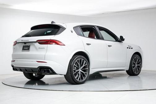 2026 Maserati Grecale Modena