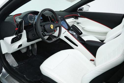 2024 Ferrari Roma Spider Base