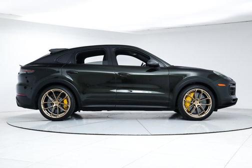 2022 Porsche Cayenne Turbo GT