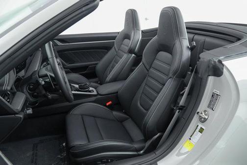 2024 Porsche 911 Carrera