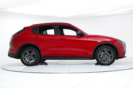 2025 Alfa Romeo Stelvio Sprint AWD