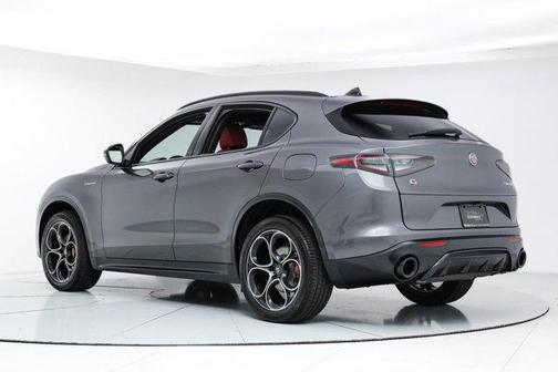 2025 Alfa Romeo Stelvio Sprint AWD
