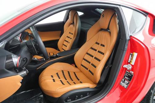 2020 Ferrari 812 Superfast Base