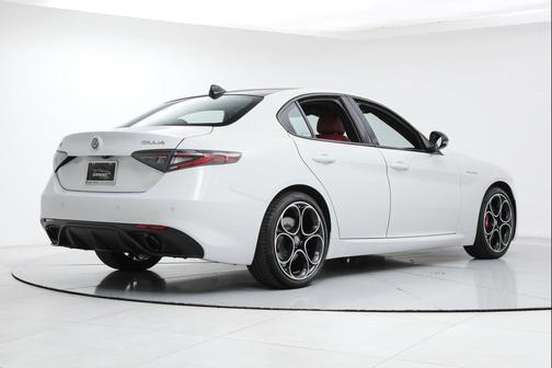 Milano White 2026 Alfa Romeo Giulia RWD