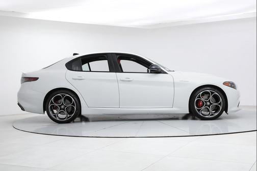Milano White 2026 Alfa Romeo Giulia RWD