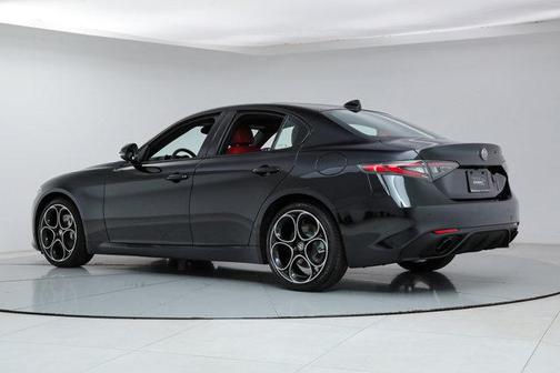 2025 Alfa Romeo Giulia RWD