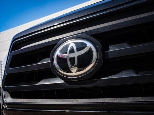2020 Toyota Tacoma SR