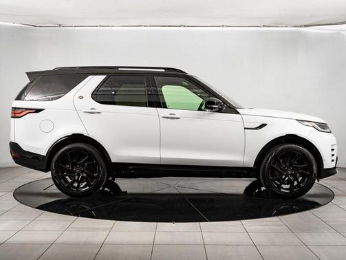 White 2023 Land Rover Discovery S R-Dynamic
