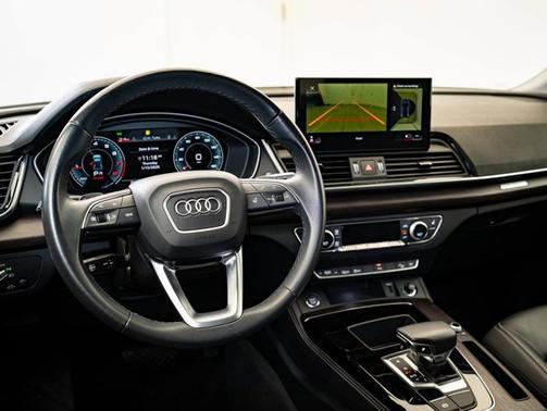 Ibis White 2023 Audi Q5 S line Premium Plus