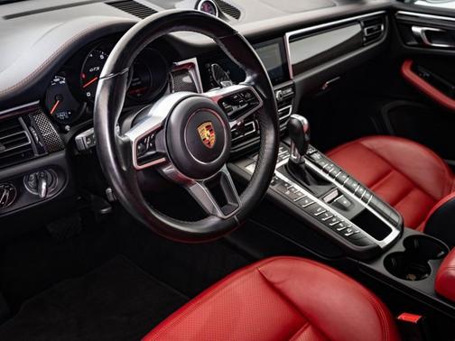 2021 Porsche Macan GTS