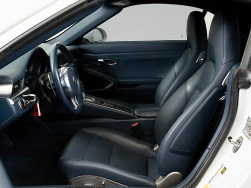 2015 Porsche 911 Carrera