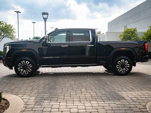 2024 GMC Sierra 2500 Denali