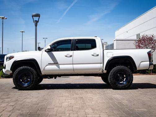 2020 Toyota Tacoma Base