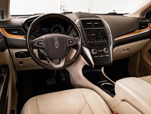 Burgundy Velvet Metallic Tinted Clearcoat 2016 Lincoln MKC Reserve