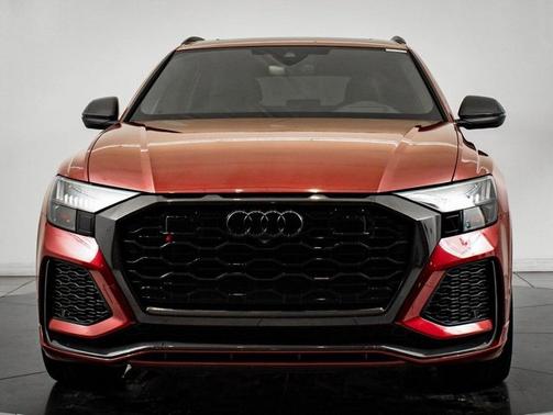 Matador Red 2024 Audi RS Q8 4.0T