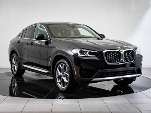 2025 BMW X4 xDrive30i