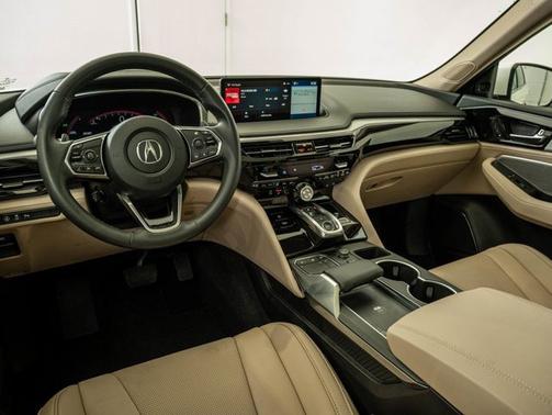 2023 Acura MDX w/Technology Package