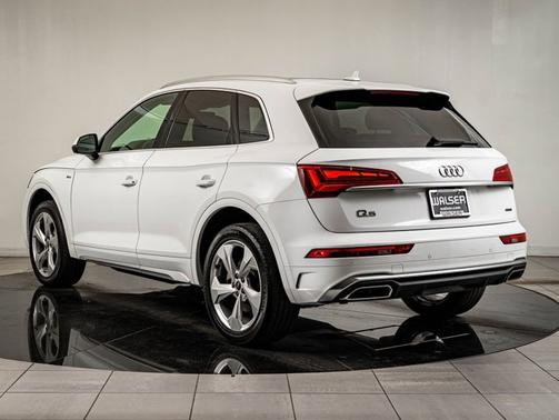 2023 Audi Q5 S line Premium Plus