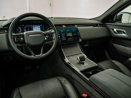 Fuji White 2025 Land Rover Range Rover Velar S