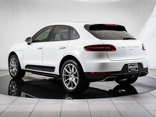 2018 Porsche Macan Base