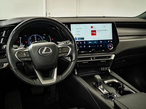 2024 Lexus RX 450h+ Luxury
