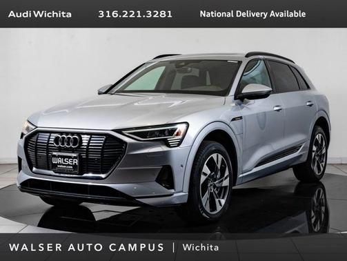 Florett Silver Metallic 2022 Audi e-tron Premium
