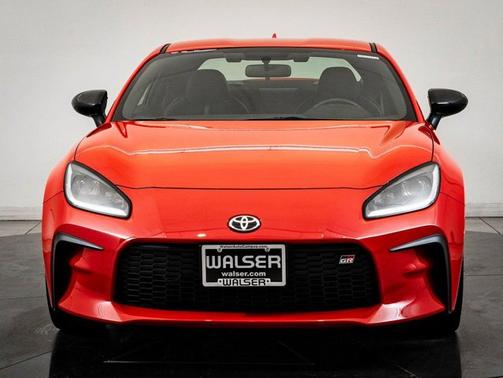 2024 Toyota GR86 Premium