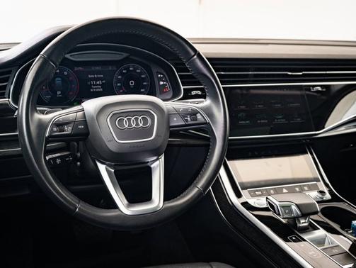 2020 Audi Q7 Premium Plus