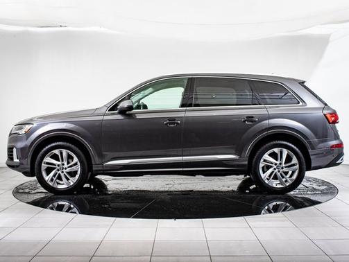 2020 Audi Q7 Premium Plus