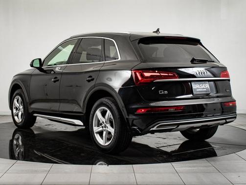 2023 Audi Q5 Premium