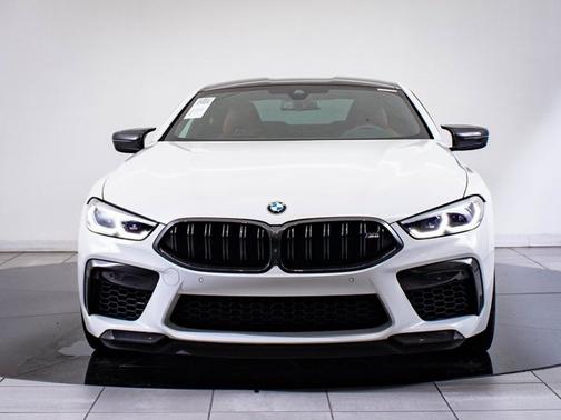 2020 BMW M8