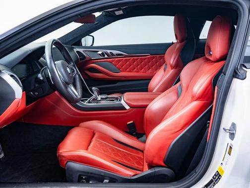 2020 BMW M8