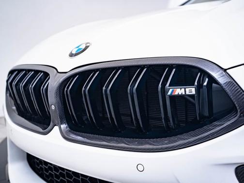 2020 BMW M8