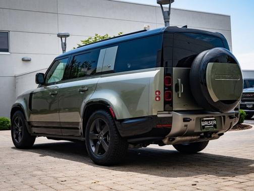 2023 Land Rover Defender X-Dynamic SE