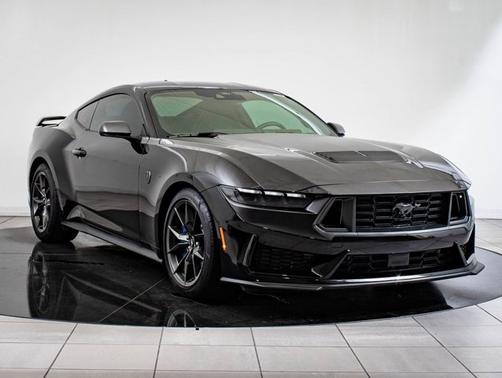 2025 Ford Mustang Dark Horse