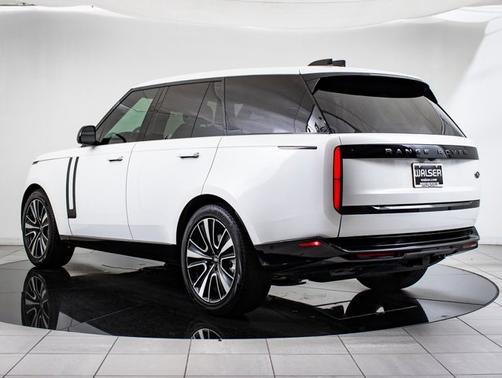 2023 Land Rover Range Rover SE