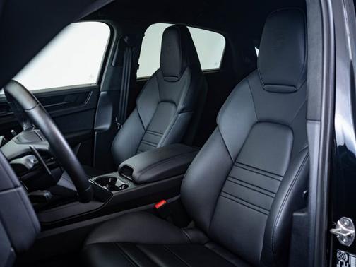 2024 Porsche Cayenne Turbo GT