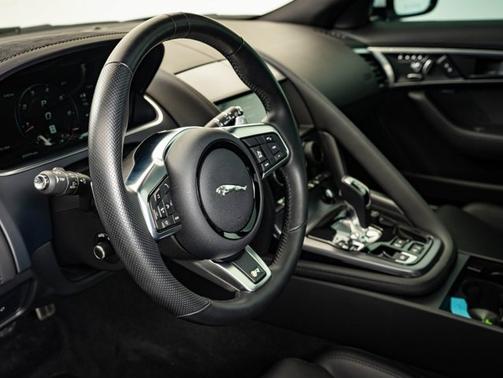 2022 Jaguar F-TYPE R