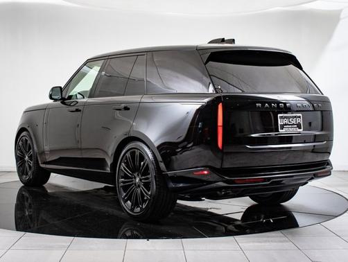 2024 Land Rover Range Rover SE